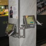 De Qmatic systemen kunnen op een zuil of een muur gemonteerd worden